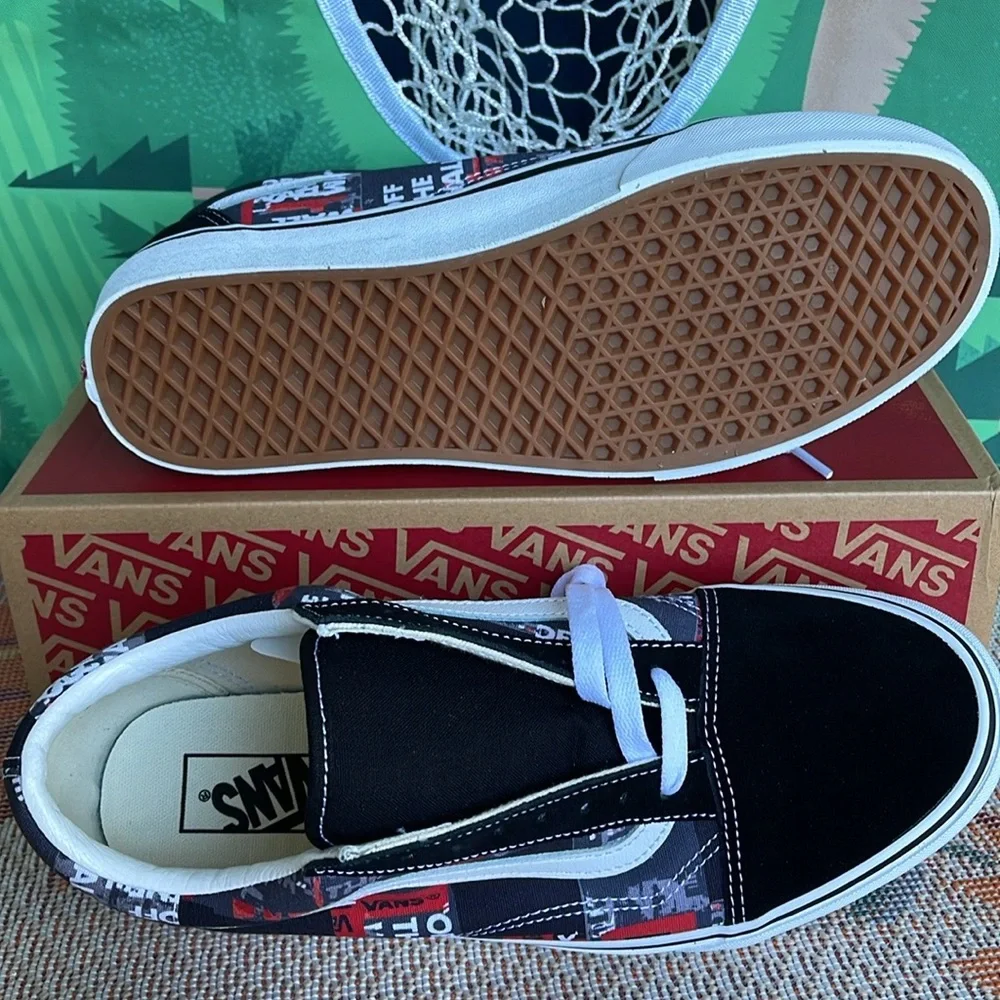 Vans WMNS Old Skool
(Packing Tape) Black/Red/
VN0A4U3BWZ4
Sneakers - Picture 7 of 16